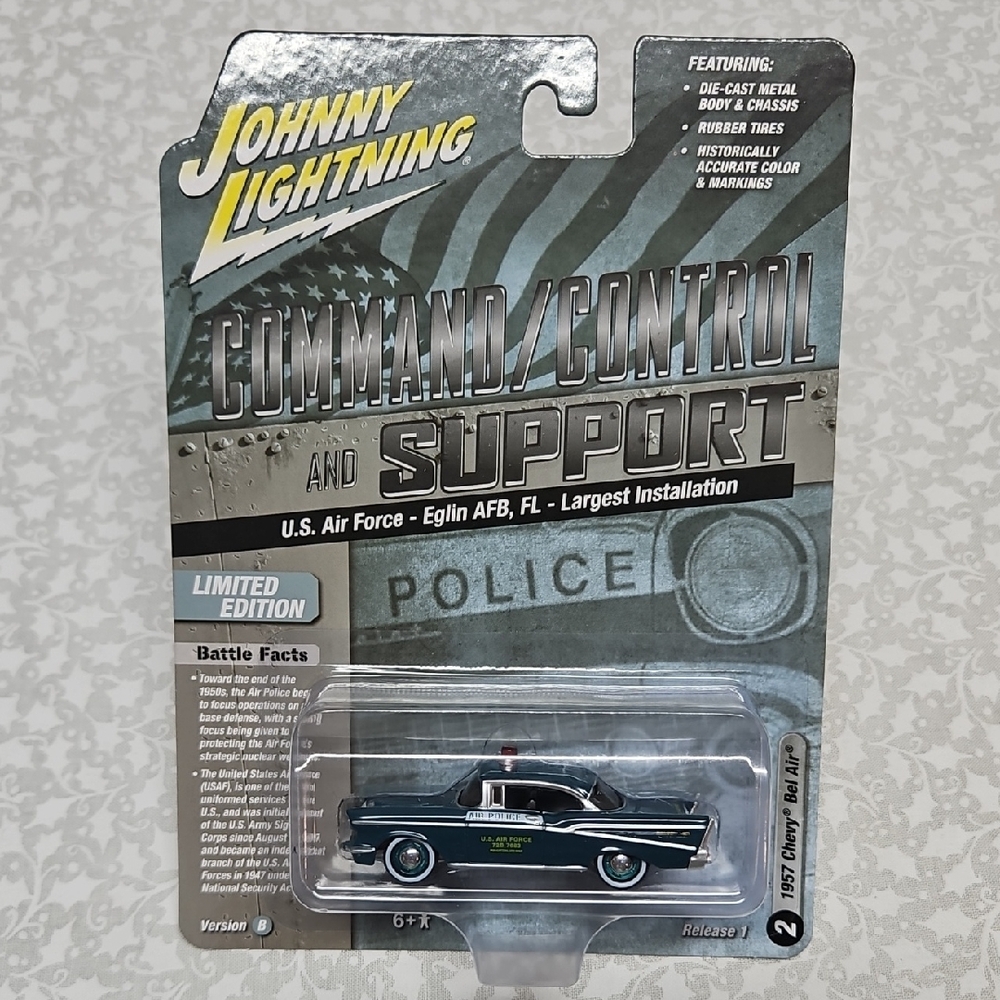 Johnny Lightning 1957 Chevy Bel Air U.S. Airforce Police Car